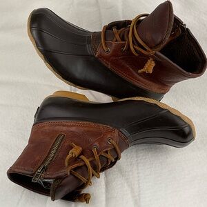 Sperry Women’s Saltwater Duck Boots in Tan/Dark Brown
